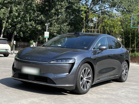 鸿蒙智行 智界R7 2024款 纯电 736km UItra