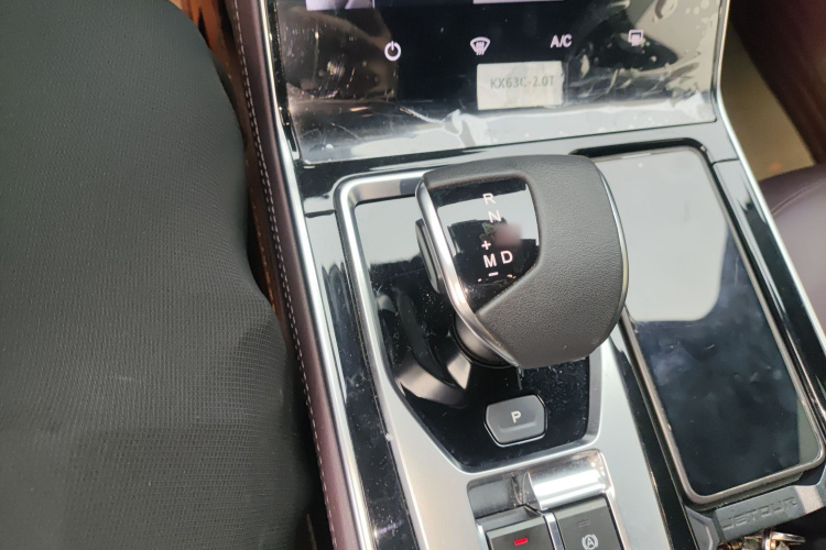 捷途X90 2023款 子龙 2.0T DCT常胜版 7座局部细节18