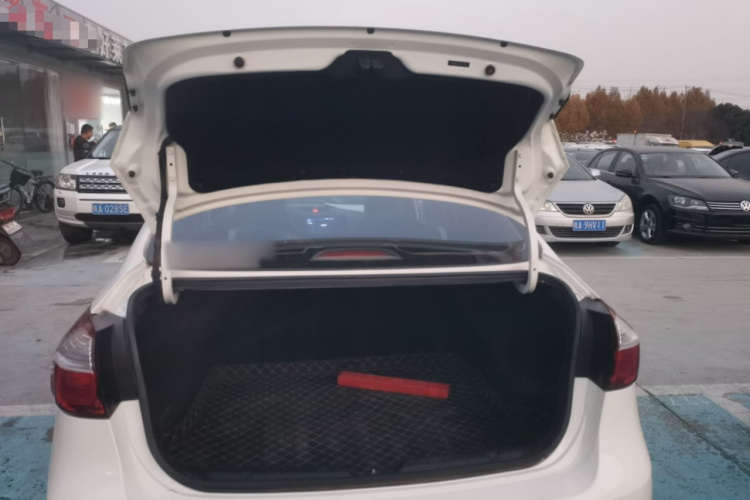 起亚K3 2016款 1.6L 手动GL机舱底盘23