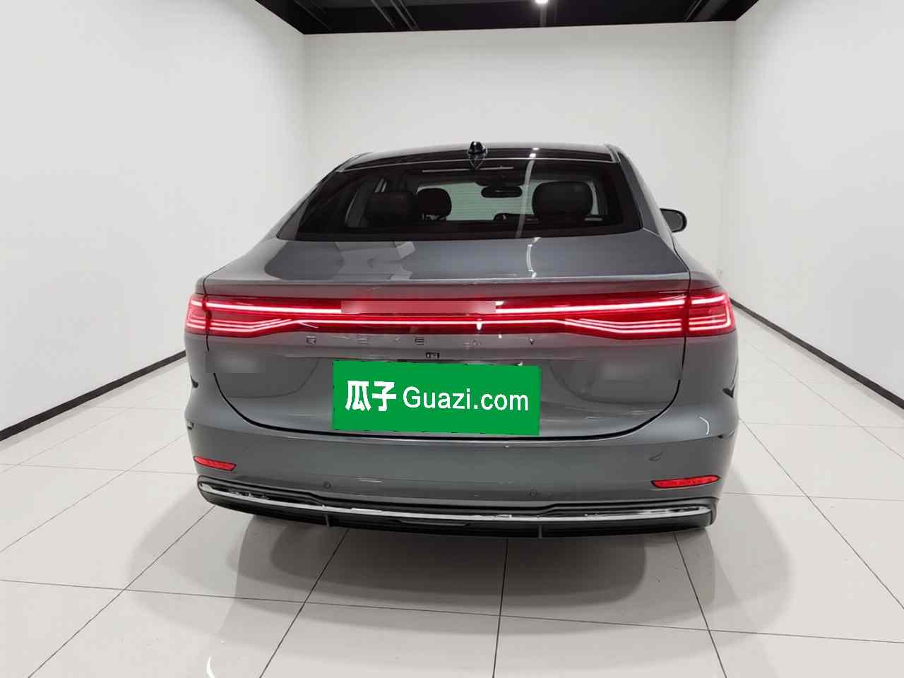 吉利银河 银河A7 2025款 EM-i 150km 探索+版(4)