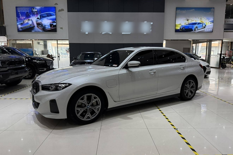 宝马i3 2022款 eDrive 35 L车身外观6003