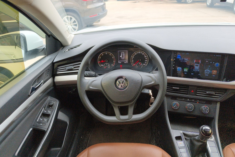 大众 宝来 2019款 改款 1.5L 手动时尚型 国V中控内饰13