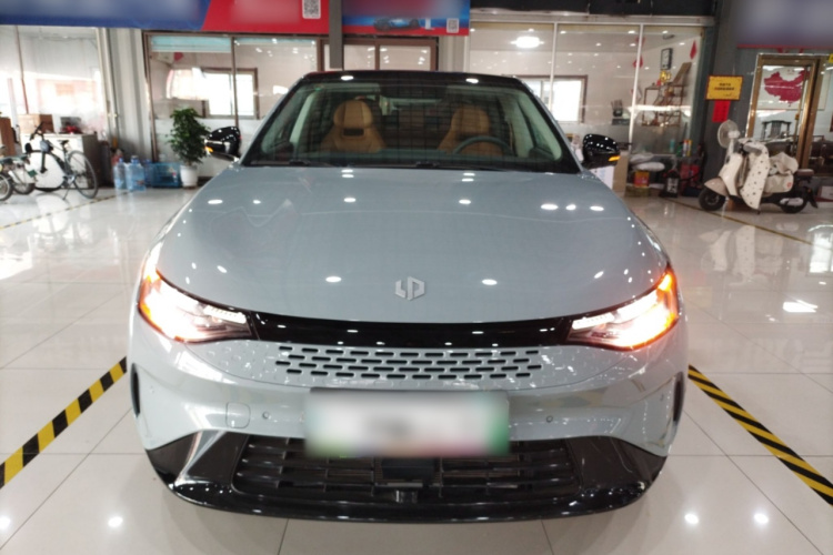 零跑汽车 零跑C01 2024款 增程 316尊享版车身外观2