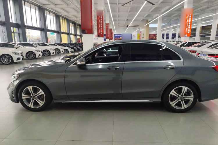 奔驰C级 2019款 C 260 L 运动版车身外观6003