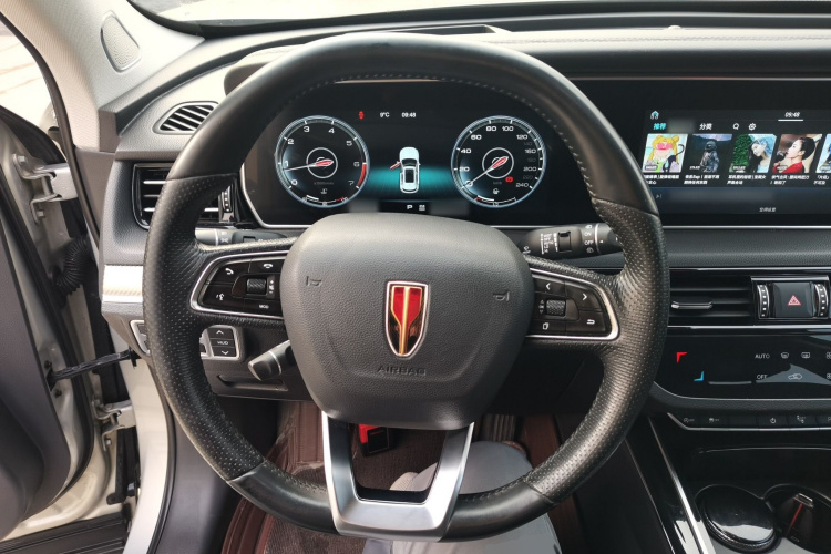 红旗HS5 2019款 2.0T 智联旗享版中控内饰13