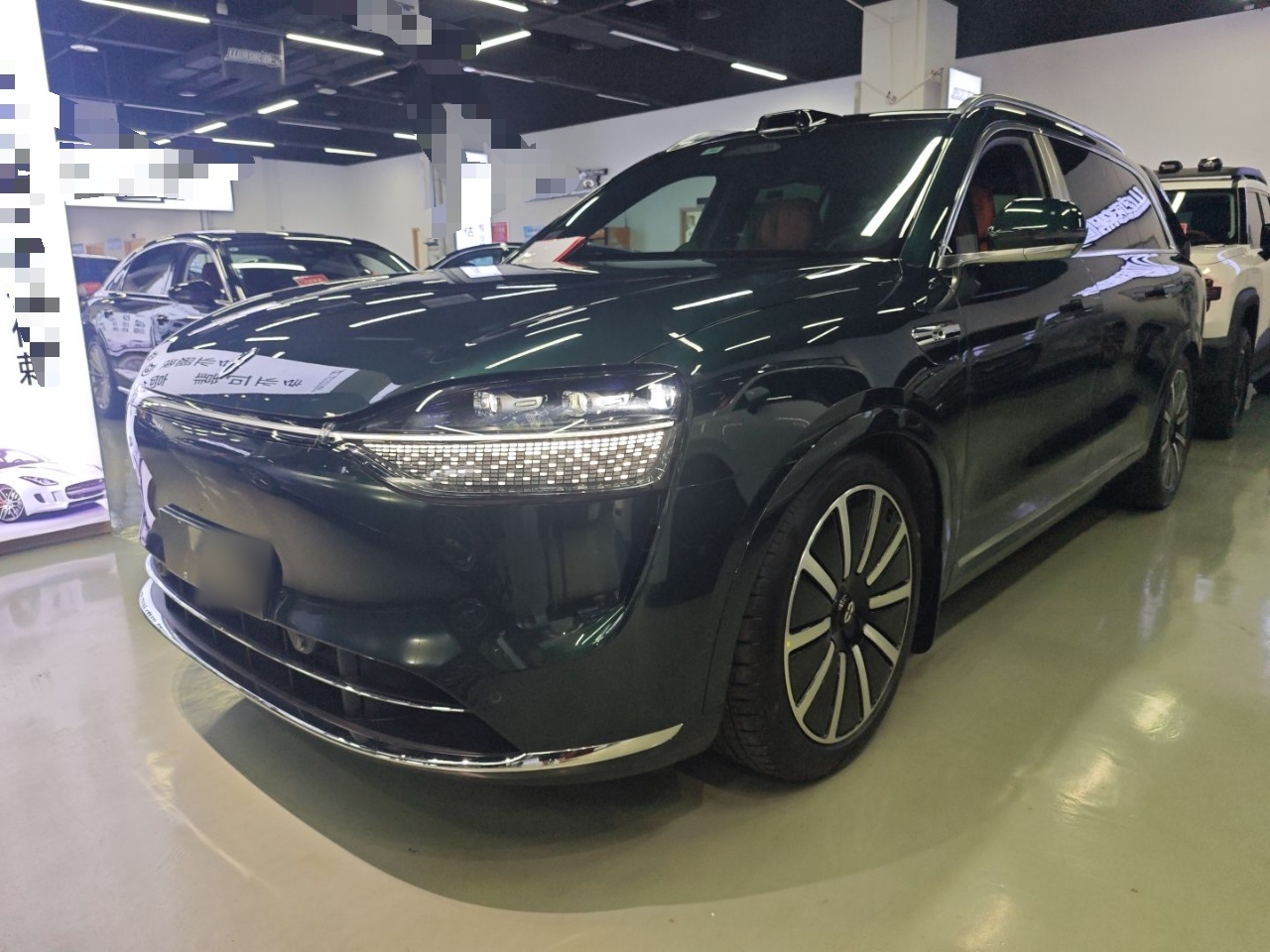 鸿蒙智行 问界M9 2024款 增程 Max版 42kWh 6座版