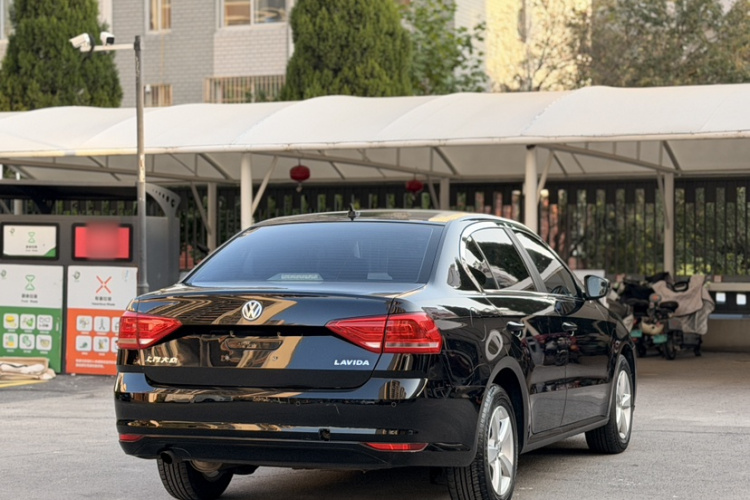 大众 朗逸 2015款 1.6L 手动风尚版车身外观6006