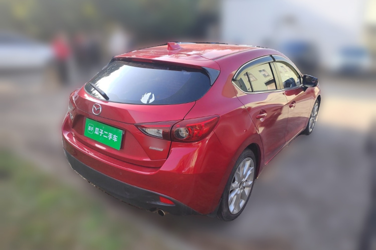 马自达3 昂克赛拉 2016款 两厢 2.0L 自动旗舰型车身外观7