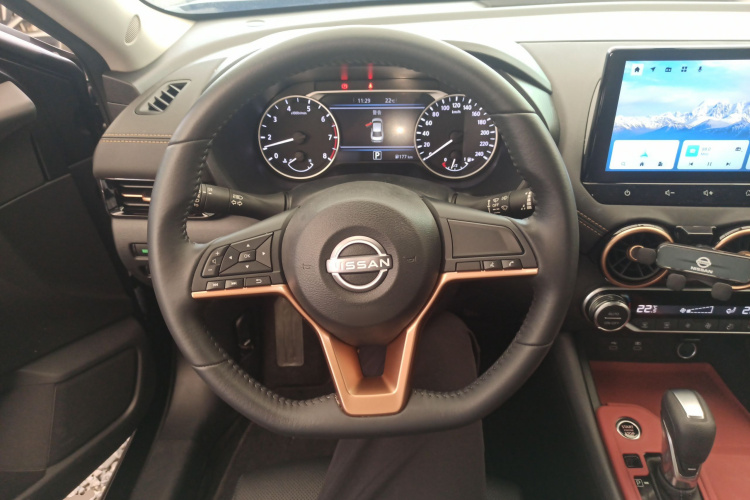 日产 轩逸 2023款 1.6L CVT黑金版中控内饰13