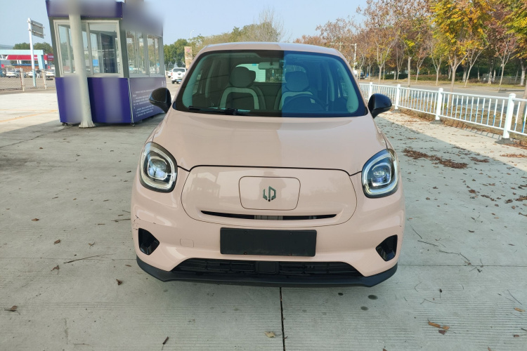 零跑汽车 零跑T03 2022款 珠光版车身外观2