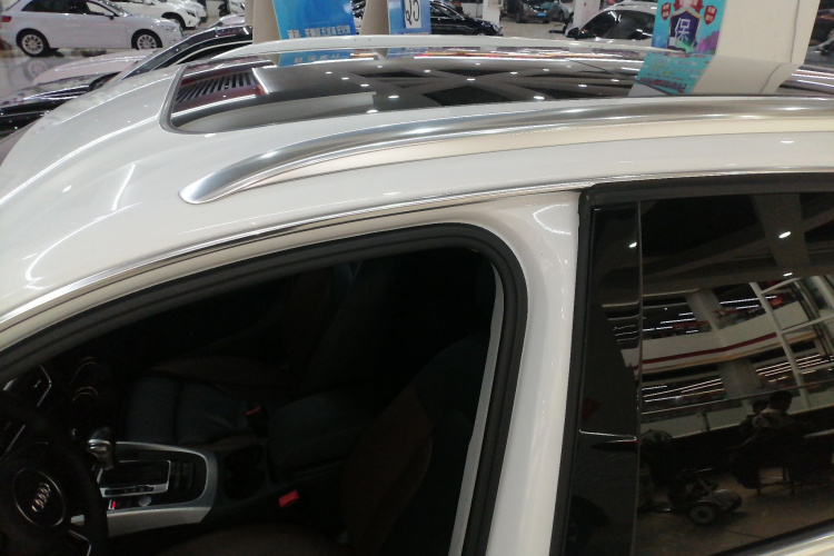 奥迪Q5 2018款 典藏版 40 TFSI 技术型局部细节57