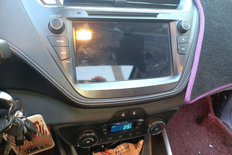 福特 福睿斯 2015款 1.5L 手动时尚型局部细节16