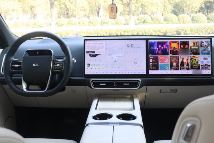 理想汽车 理想L8 2023款 Pro中控内饰7002