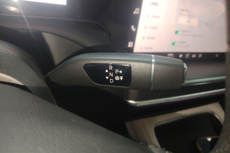 小鹏P7 2023款 P7i 702 Pro局部细节18