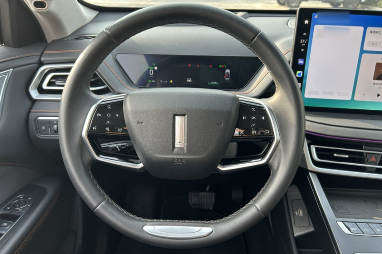 魏牌 玛奇朵DHT-PHEV 2021款 1.5L 大师版局部细节13