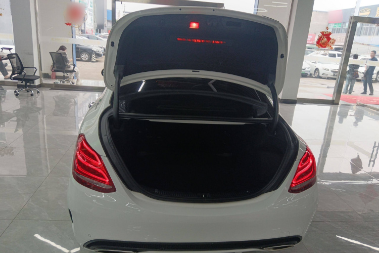 奔驰C级 2018款 C 180 L 时尚型运动版中控内饰23