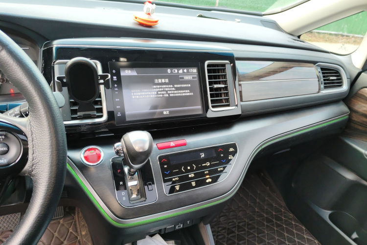 本田 艾力绅 2016款 2.4L 经典版局部细节16