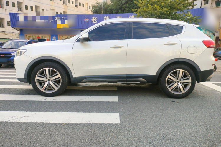 哈弗H6 2017款 红标 2.0T 自动两驱智尚型车身外观6008