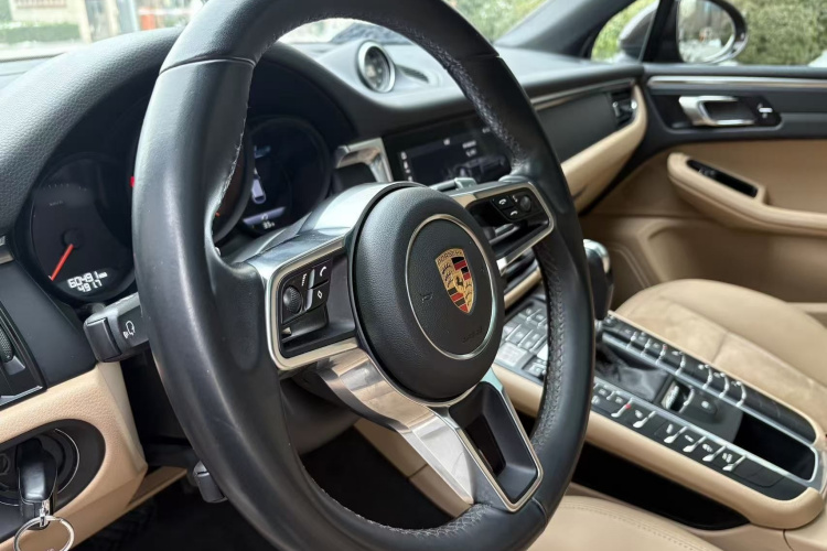 保时捷 2018款 Macan 2.0T车身外观6008