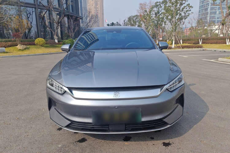 比亚迪 秦PLUS 2021款 EV 600KM 旗舰型车身外观2