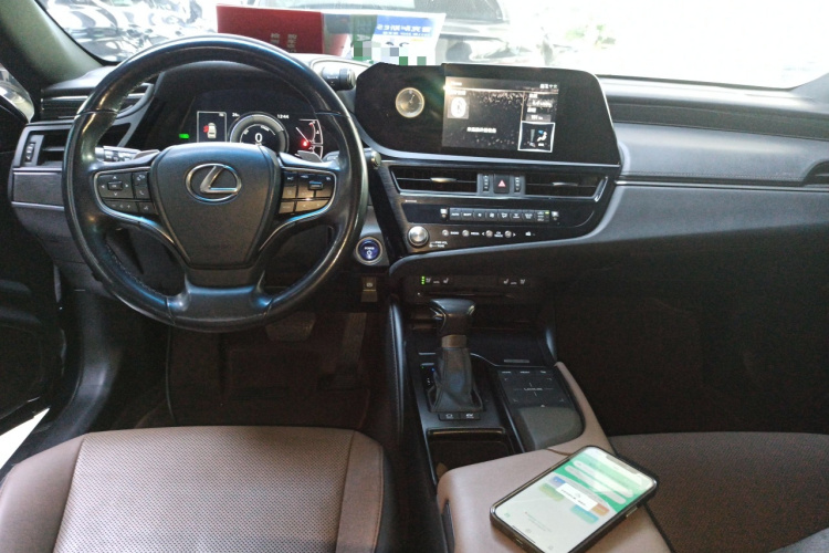 雷克萨斯ES 2021款 300h 臻享版中控内饰12