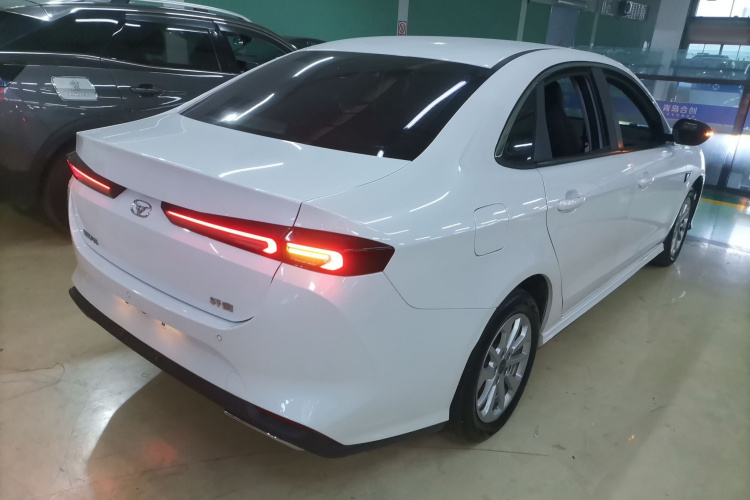 凯翼 轩度 2021款 1.5T CVT扎起版车身外观6005