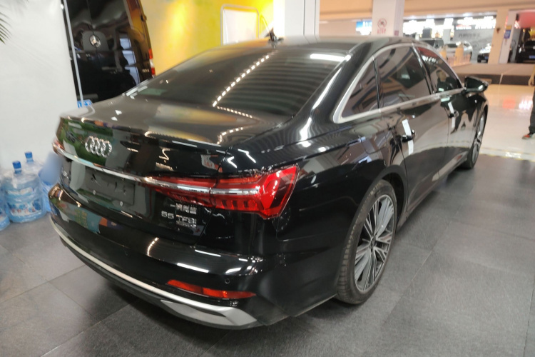 奥迪A6L 2023款 55 TFSI quattro 尊享动感型车身外观7