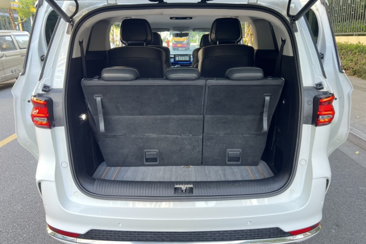 荣威iMAX8 2021款 400TGI 旗舰版中控内饰7006