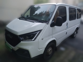 江铃 特顺 2021款 2.8T空间王金牛款短轴中高顶6座柴油国VI JX493