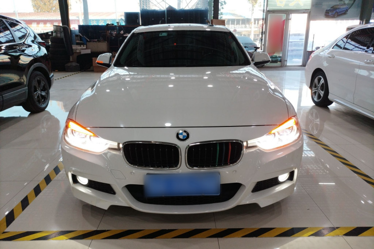 宝马3系 2019款 320Li M运动套装车身外观2