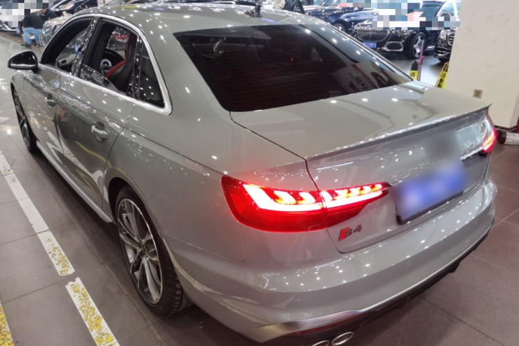 奥迪S4 2020款 S4 3.0TFSI车身外观4