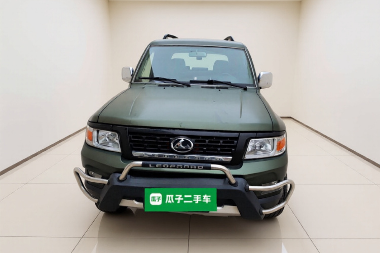 猎豹汽车 猎豹Q6 2015款 2.4L 手动两驱精英型车身外观2