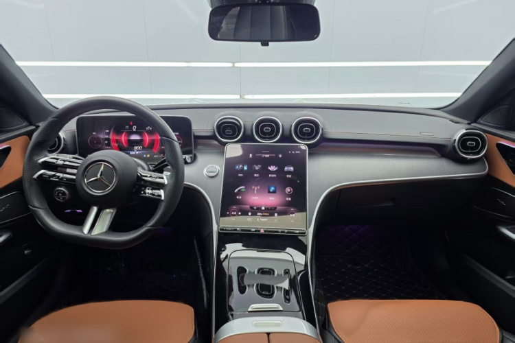 奔驰C级 2022款 改款 C 200 L 运动版中控内饰7008