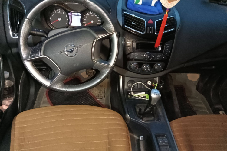 海马S5 2015款 1.6L 手动舒适型中控内饰7002