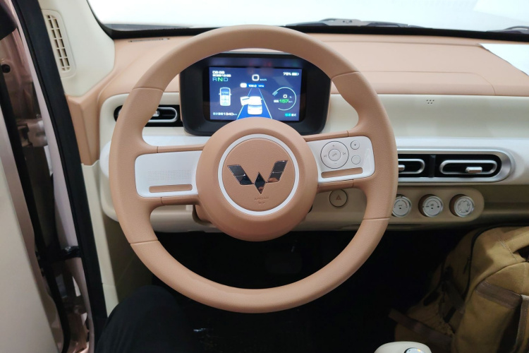 五菱汽车 宏光MINIEV 2024款 第三代 215km 青春版中控内饰13