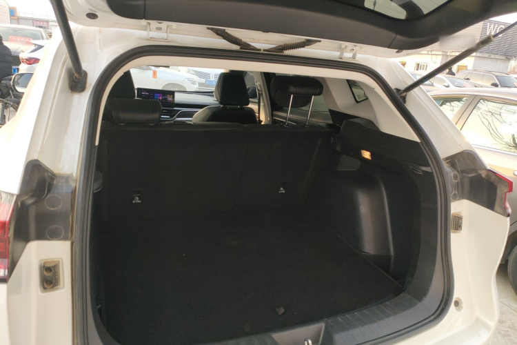 哈弗H6 2023款 国潮版 1.5T 自动都市版机舱底盘23