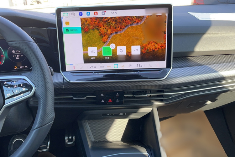 大众 高尔夫GTI 2025款 380TSI DSG GTI局部细节16