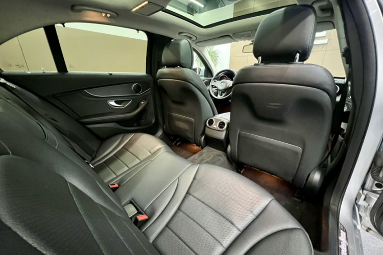 奔驰C级 2015款 C 200 L 运动型中控内饰7008