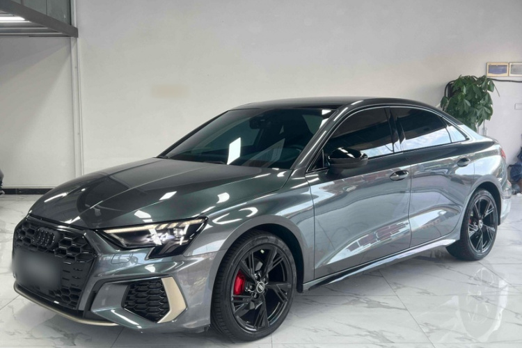 奥迪A3 2024款 A3L Limousine 35 TFSI RS套件燃速型车身外观6003