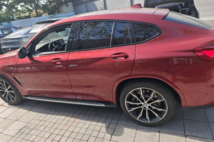 宝马X4 2019款 xDrive30i M运动套装车身外观6003