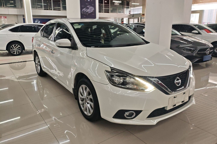 日产 轩逸 2018款 1.6XV CVT尊享版车身外观3