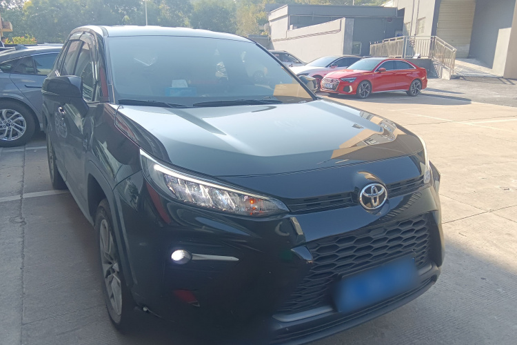 丰田 威兰达 2023款 2.0L CVT两驱领先版车身外观3