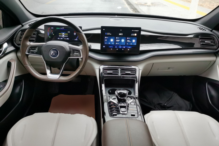 比亚迪 秦PLUS 2023款 冠军版 DM-i 55KM领先型中控内饰12