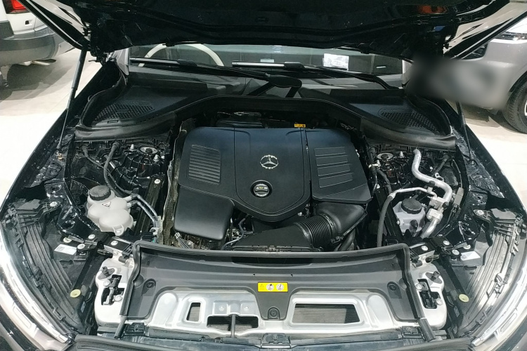 奔驰GLC 2024款 GLC 300 L 4MATIC 动感型 5座机舱底盘24