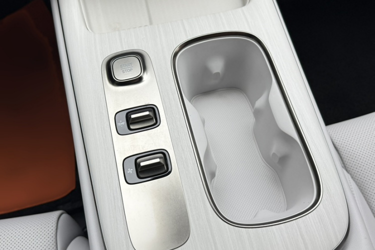 小米汽车 小米SU7 2024款 后驱超长续航高阶智驾Pro版中控内饰7007