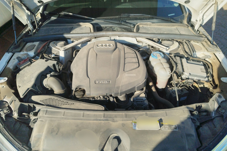 奥迪A4L 2018款 30周年年型 40 TFSI 进取型局部细节24