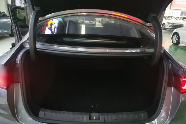 比亚迪 秦L 2024款 DM-i 80KM超越型局部细节23