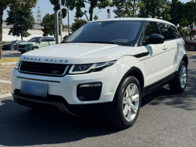 路虎 揽胜极光 2017款 2.0T SE PLUS 智享版