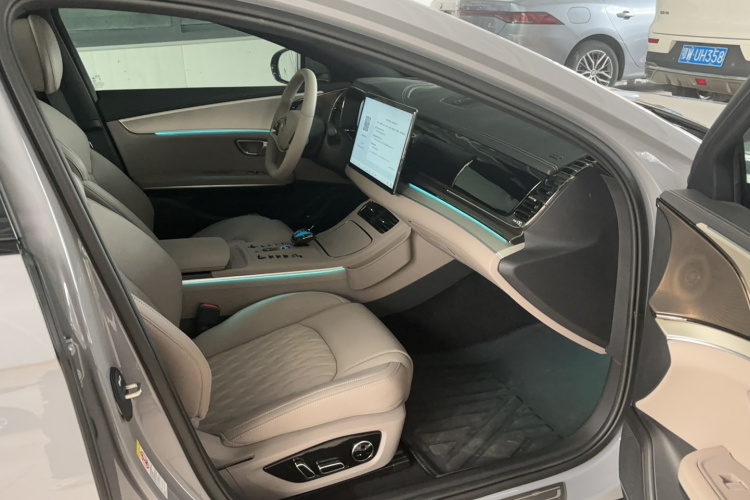 比亚迪 汉 2025款 DM-i 智驾版 125KM精英型局部细节41