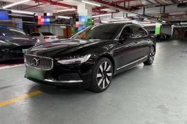 沃尔沃S90新能源 2024款 插电式混动 四驱长续航智雅豪华版
